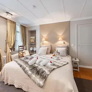 https://het-geerwijn-gastensuite-in-hartje-brugge.bruges-hotels.info